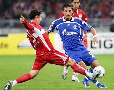 他不只以精 他不只以精